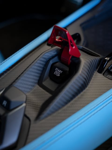 LAMBORGHINI REVULTO - Imagem 12