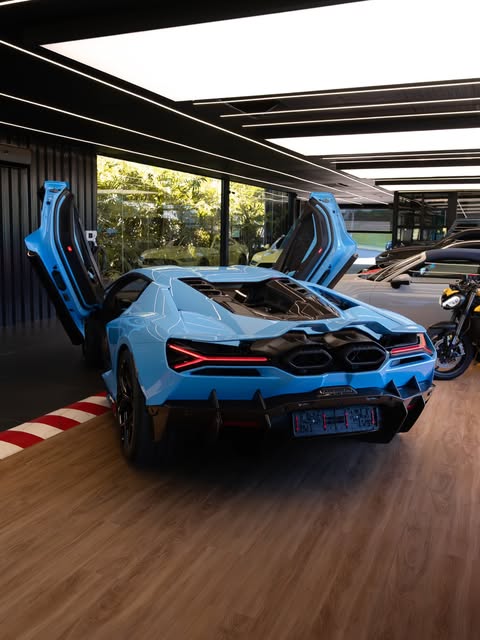LAMBORGHINI REVULTO - Imagem 13