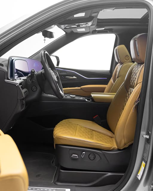 CADILLAC ESCALADE ESV SPORT - Imagem 4
