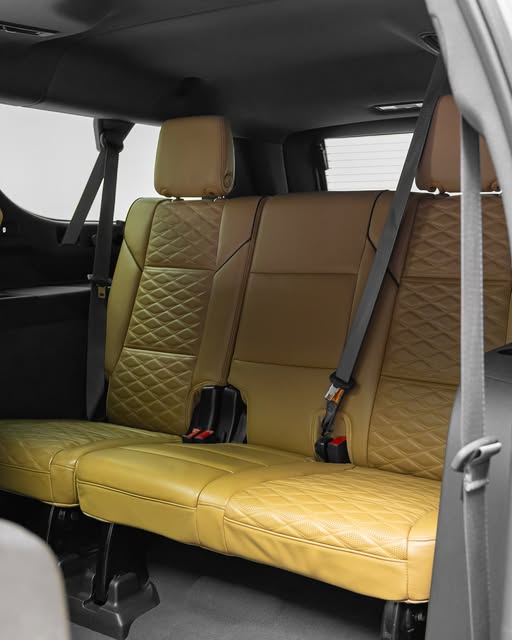 CADILLAC ESCALADE ESV SPORT - Imagem 6