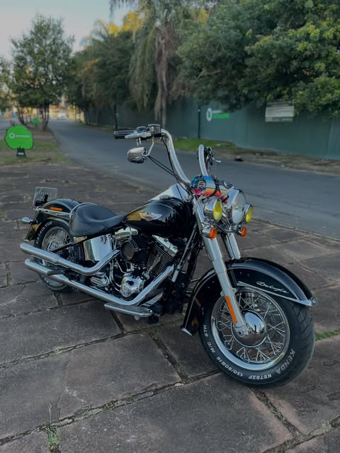 HARLEY-DAVIDSON SOFTAIL DELUXE - Imagem 1