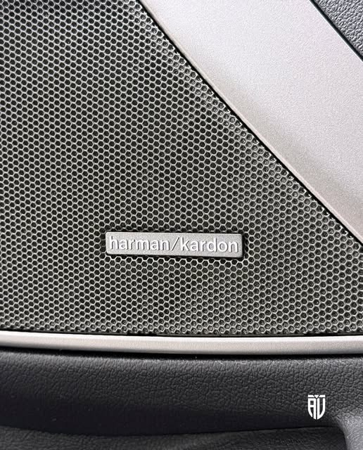 BMW M3 COMPETITION - Imagem 10