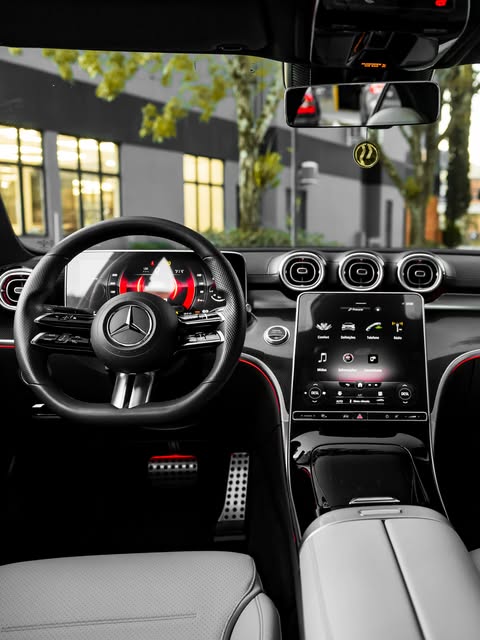 MERCEDES-BENZ C200 AMG LINE - Imagem 4