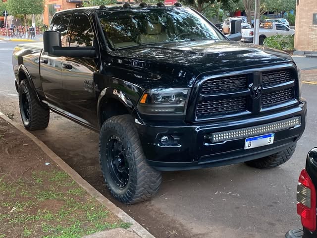 RAM 2500 LARAMIE - Imagem 2