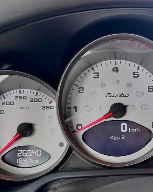 PORSCHE 911 TURBO - Imagem 4