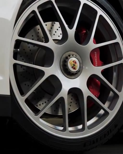 PORSCHE 911 TURBO - Imagem 5