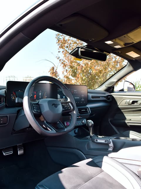 FORD MUSTANG DARK HORSE - Imagem 4