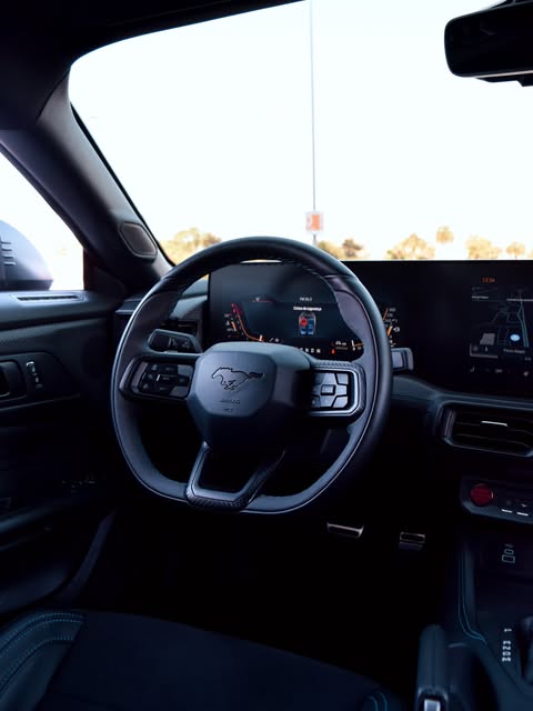 FORD MUSTANG DARK HORSE - Imagem 5