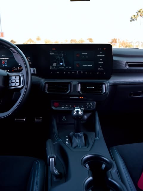 FORD MUSTANG DARK HORSE - Imagem 6