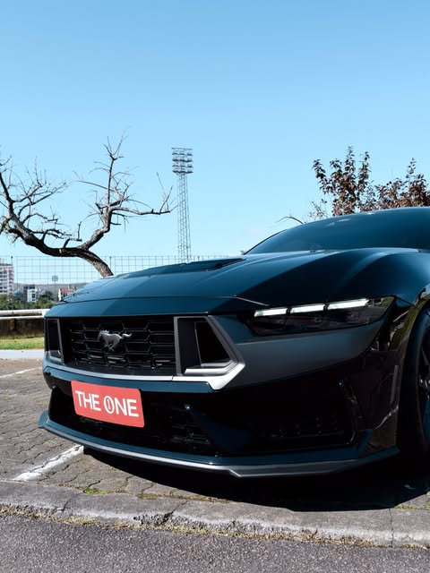 FORD MUSTANG DARK HORSE - Imagem 8