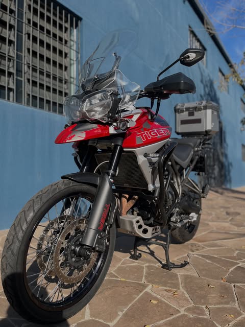 TRIUMPH TIGER 800 XCA - Imagem 6