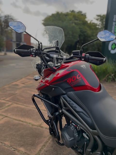 TRIUMPH TIGER 800 XCA - Imagem 8