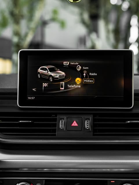 AUDI Q5 PRESTIGE PLUS - Imagem 9