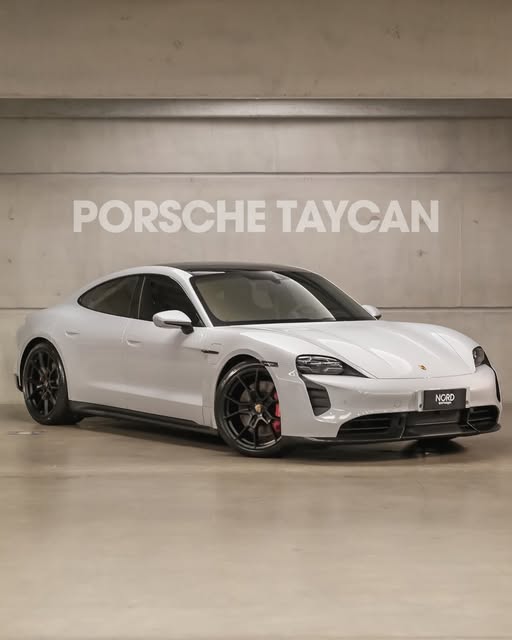 PORSCHE TAYCAN 4 GTS - Imagem 1