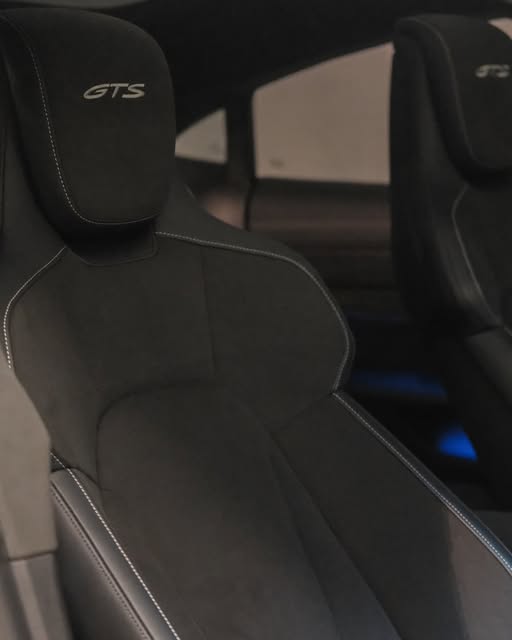 PORSCHE TAYCAN 4 GTS - Imagem 6