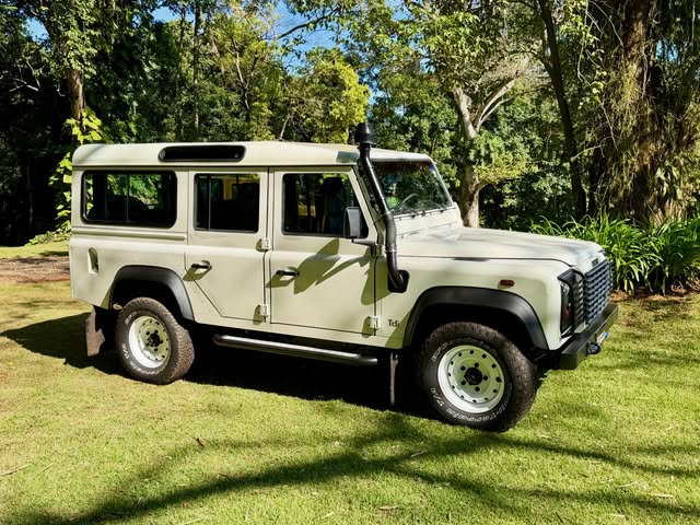 LAND ROVER DEFENDER - Imagem 14