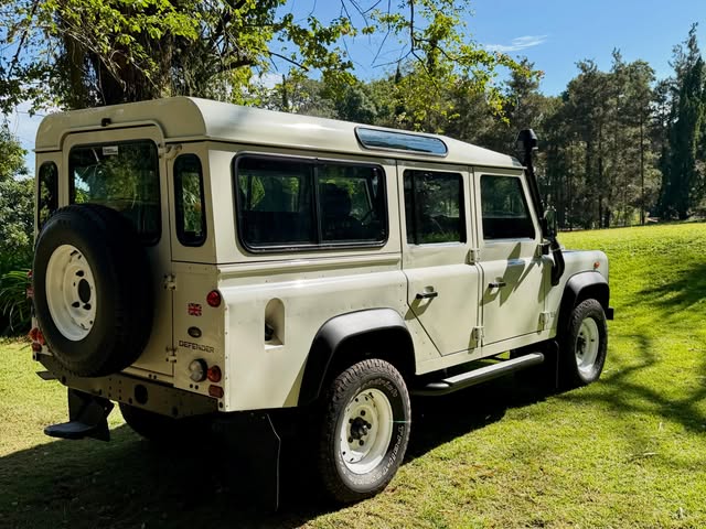 LAND ROVER DEFENDER - Imagem 16