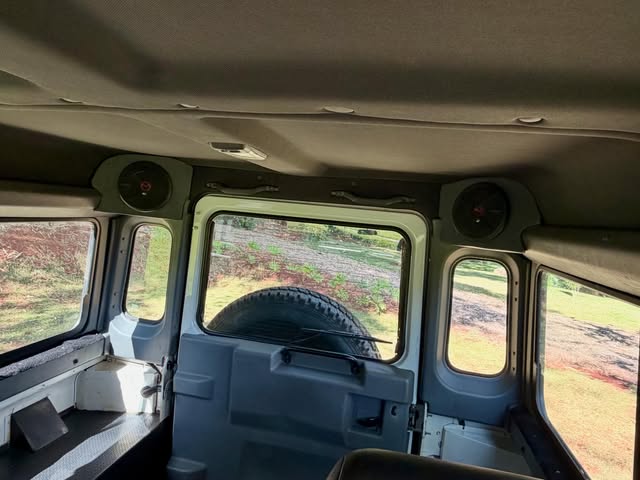 LAND ROVER DEFENDER - Imagem 19