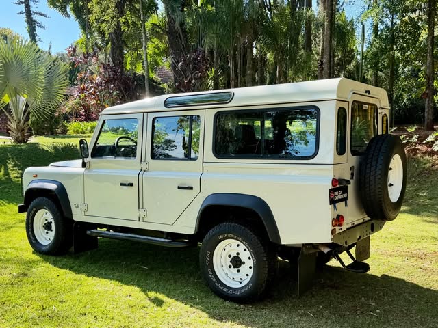 LAND ROVER DEFENDER - Imagem 3