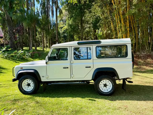 LAND ROVER DEFENDER - Imagem 4