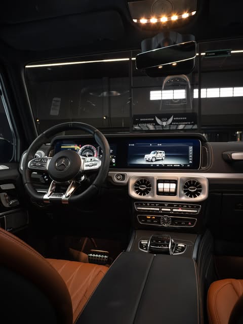 MERCEDES-BENZ G63 - Imagem 4