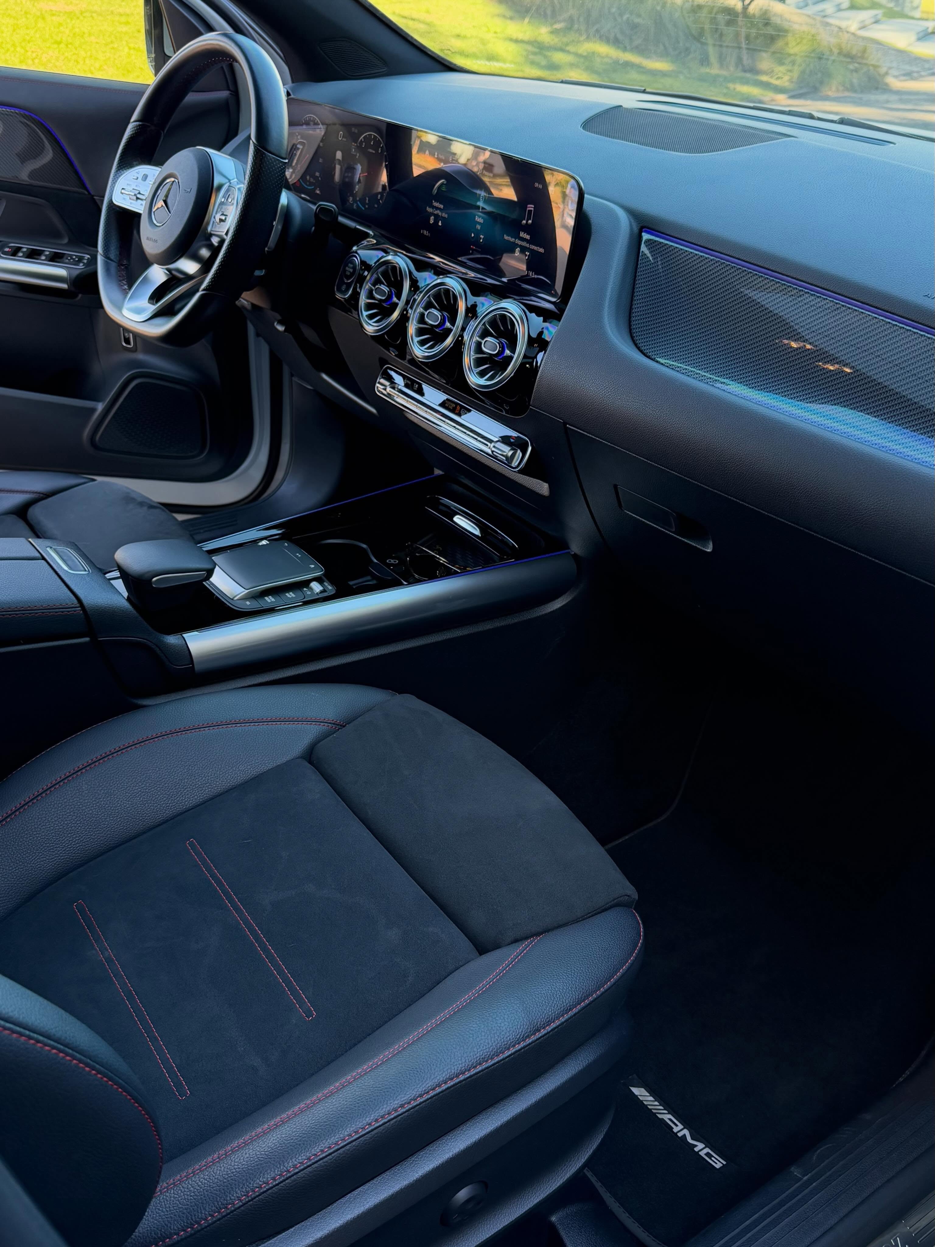 MERCEDES-BENZ GLA 200 AMG LINE - Imagem 7