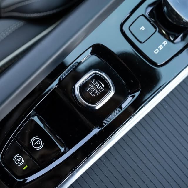 VOLVO XC60 T8 HYBRID POLESTAR - Imagem 12