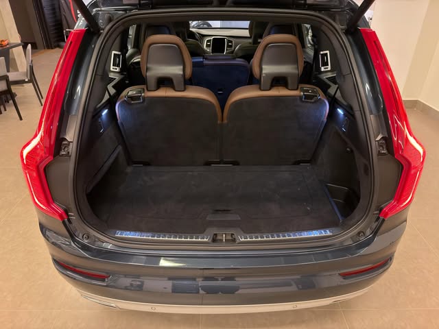 VOLVO XC90 T6 MOMENTUM - Imagem 13