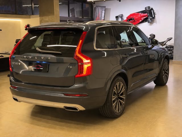 VOLVO XC90 T6 MOMENTUM - Imagem 6