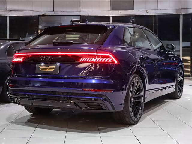 AUDI Q8 PERFORMANCE BLACK - Imagem 4