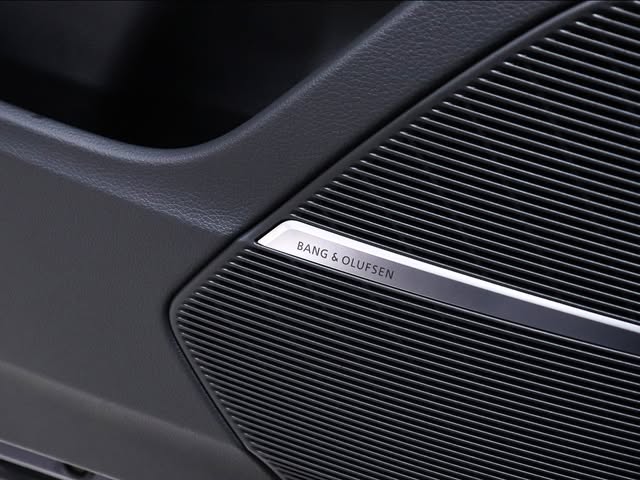 AUDI Q8 PERFORMANCE BLACK - Imagem 10