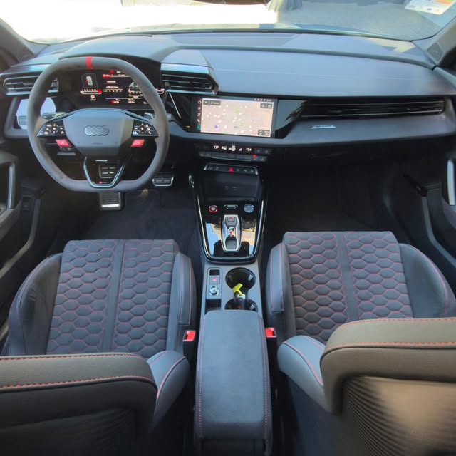 AUDI RS3 TRACK - Imagem 11