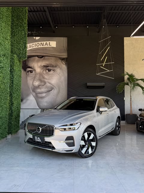 VOLVO XC60 T8 RECHARGE ULTIMATE AWD GEARTRONIC - Imagem 1