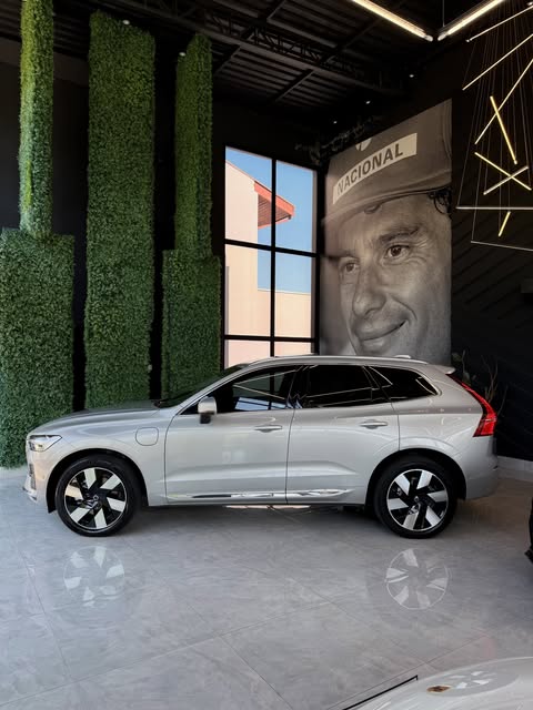 VOLVO XC60 T8 RECHARGE ULTIMATE AWD GEARTRONIC - Imagem 5