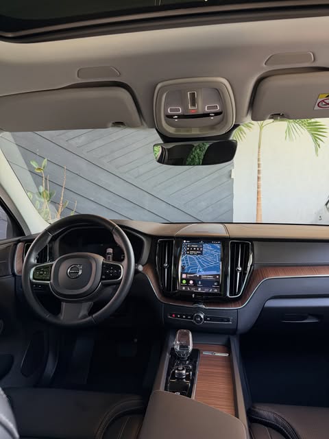 VOLVO XC60 T8 RECHARGE ULTIMATE AWD GEARTRONIC - Imagem 7