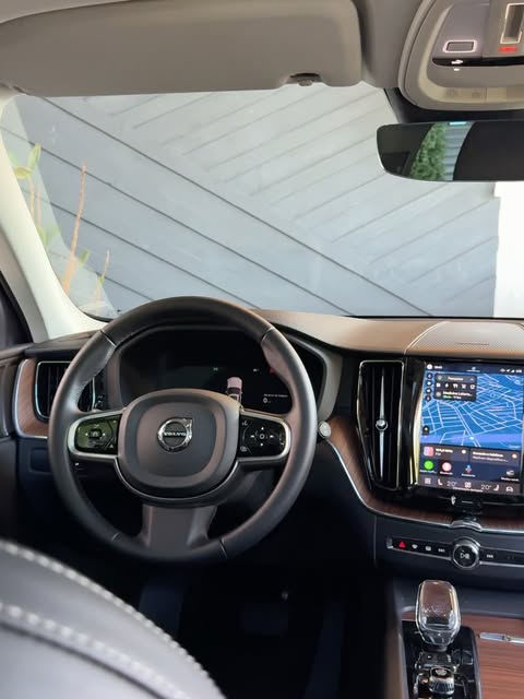 VOLVO XC60 T8 RECHARGE ULTIMATE AWD GEARTRONIC - Imagem 8