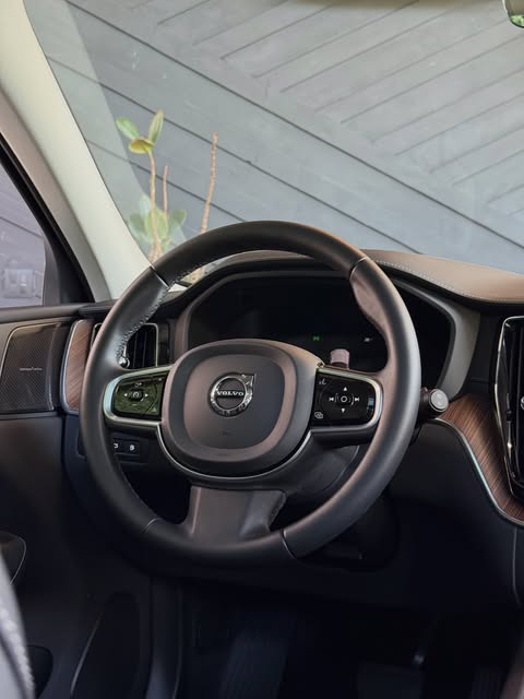 VOLVO XC60 T8 RECHARGE ULTIMATE AWD GEARTRONIC - Imagem 9