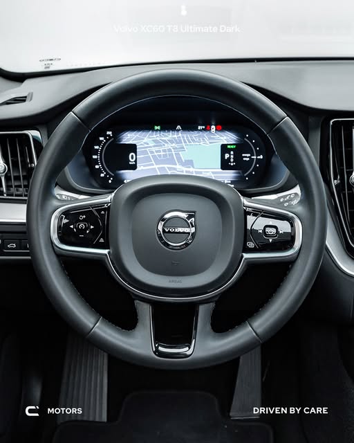 VOLVO XC60 T8 ULTIMATE DARK - Imagem 5