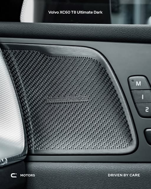 VOLVO XC60 T8 ULTIMATE DARK - Imagem 9