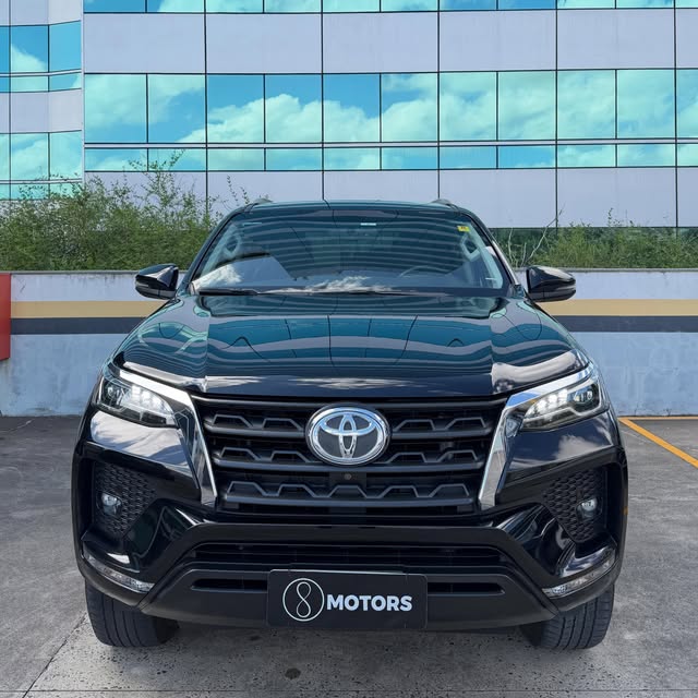 TOYOTA HILUX SW4 SRV - Imagem 2