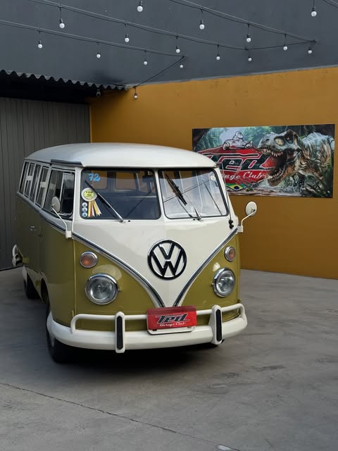 VOLKSWAGEN KOMBI - Imagem 1