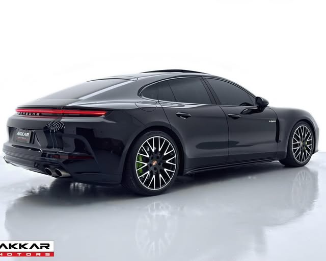 PORSCHE PANAMERA 4 E-HYBRID - Imagem 2