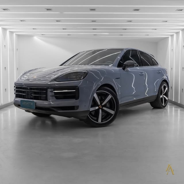 PORSCHE CAYENNE E-HYBRID COUPE - Imagem 1