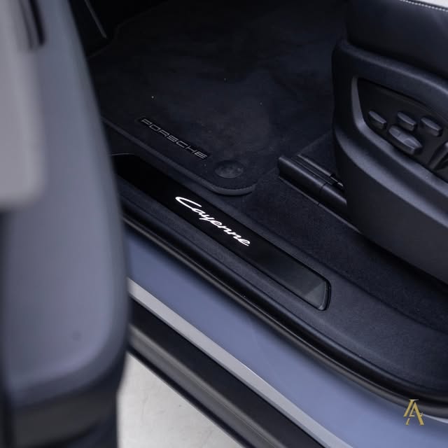PORSCHE CAYENNE E-HYBRID COUPE - Imagem 12