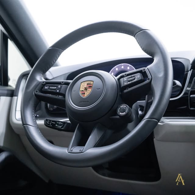 PORSCHE CAYENNE E-HYBRID COUPE - Imagem 16