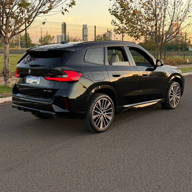 BMW X1 M SPORT - Imagem 11