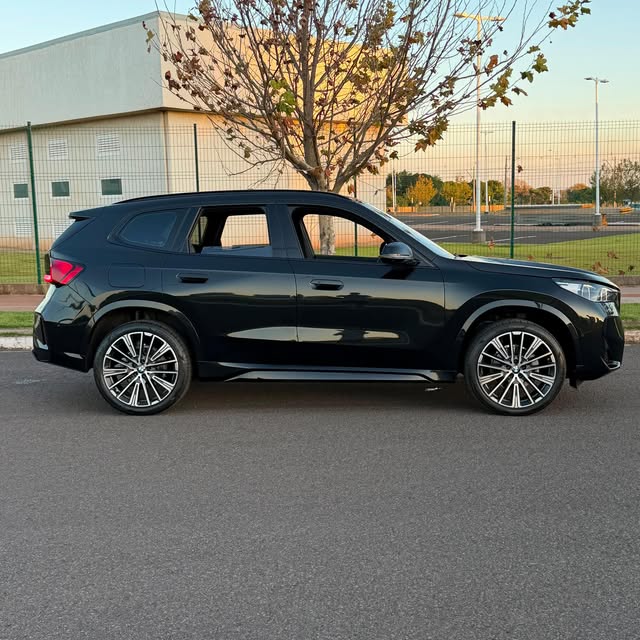 BMW X1 M SPORT - Imagem 12