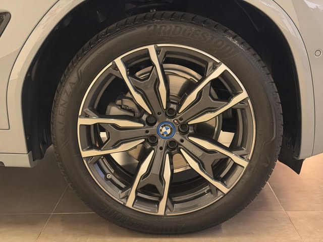 BMW X3 XDRIVE30E M SPORT - Imagem 13