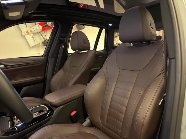 BMW X3 XDRIVE30E M SPORT - Imagem 7
