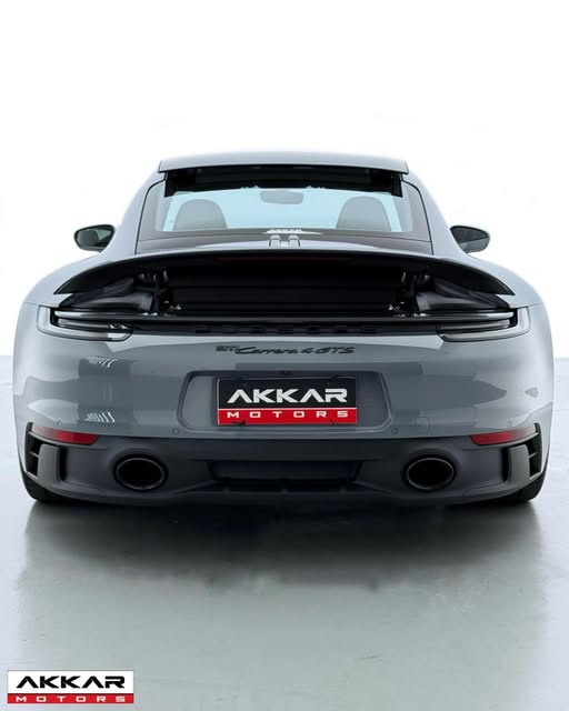 PORSCHE 911 CARRERA 4 GTS - Imagem 3